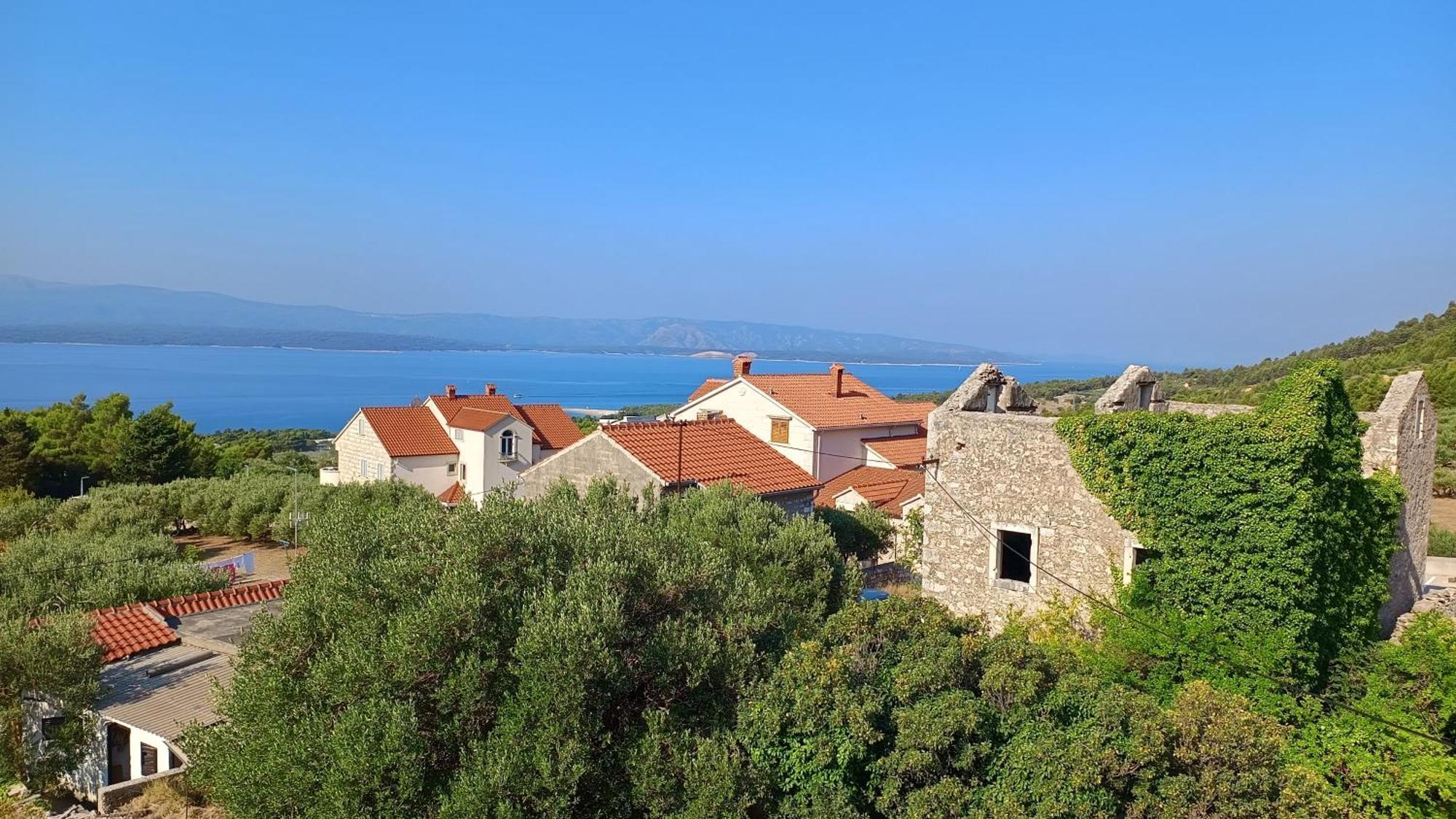 Apartman Bernardica Bol Bagian luar foto